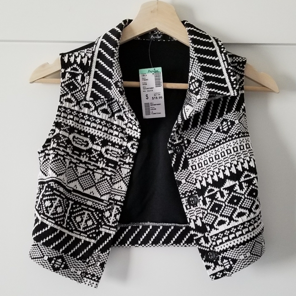 NWT Cropped Black White Cardigan Vest